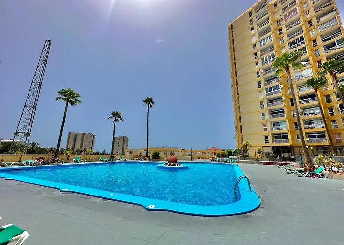 Torres De Yomely - Y3b Playa de las Américas